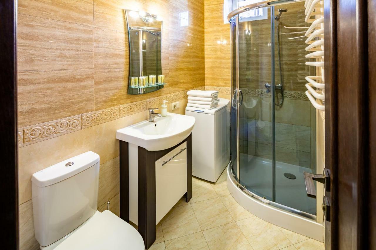 Alfa Apartments Kniazia Romana 11 Lviv Luaran gambar