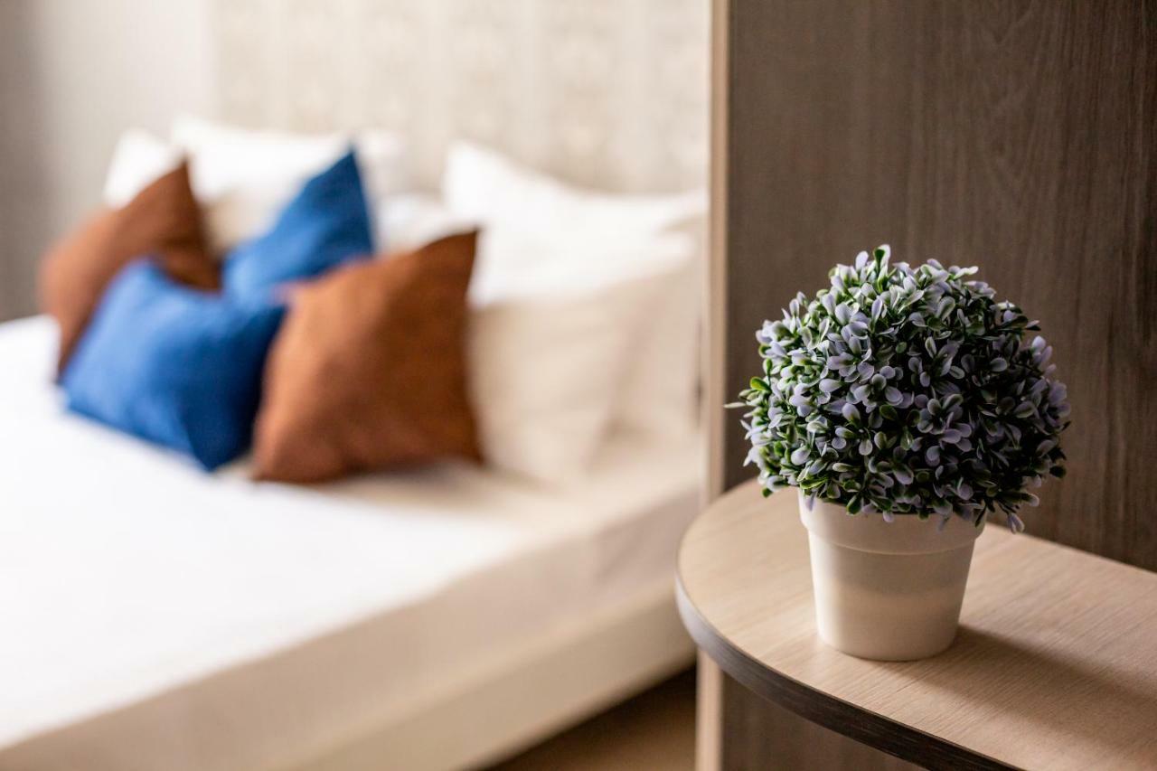 Alfa Apartments Kniazia Romana 11 Lviv Luaran gambar
