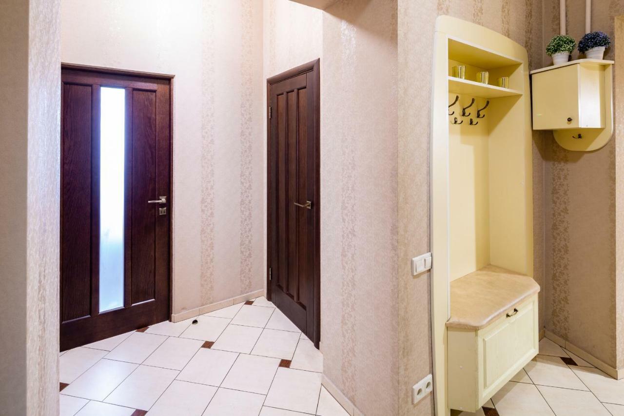 Alfa Apartments Kniazia Romana 11 Lviv Luaran gambar