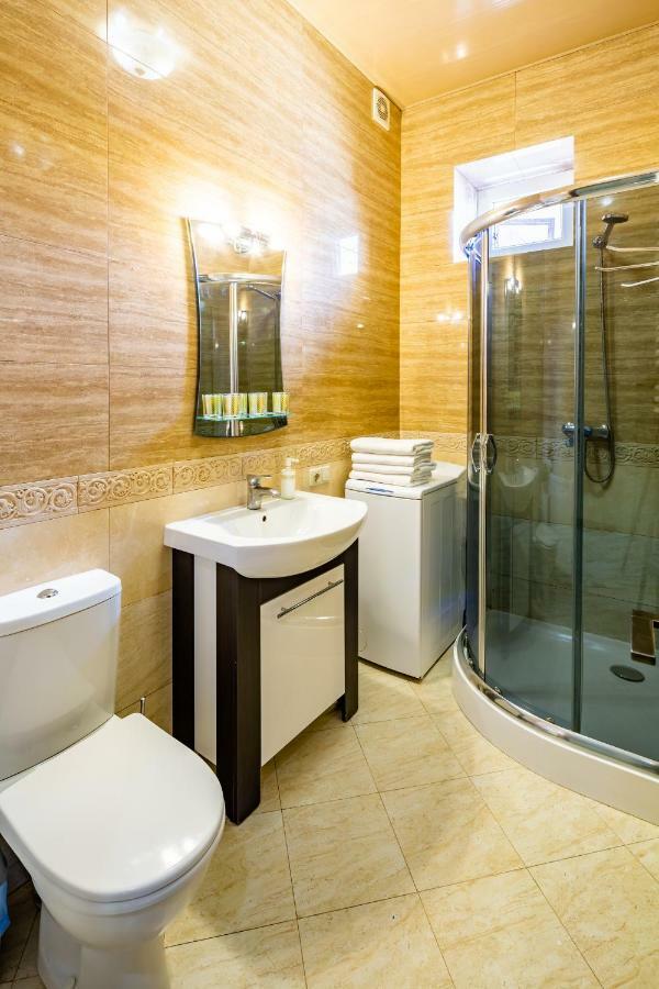 Alfa Apartments Kniazia Romana 11 Lviv Luaran gambar