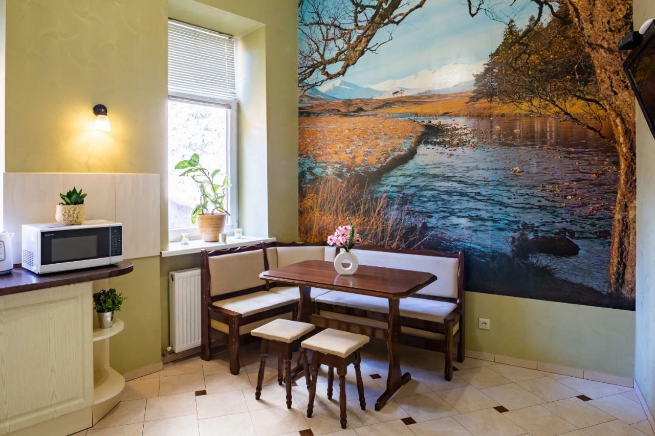 Alfa Apartments Kniazia Romana 11 Lviv Luaran gambar
